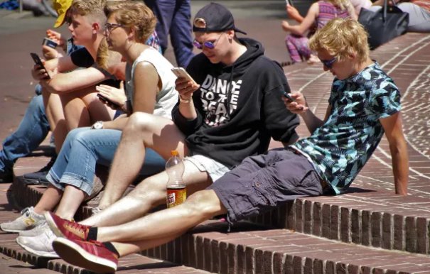 Skader mobiltelefoner for millioner på skolen